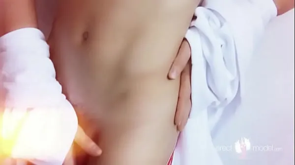 HD Sexy Man Undressing On The Bed And Stimulating Himself energetické filmy