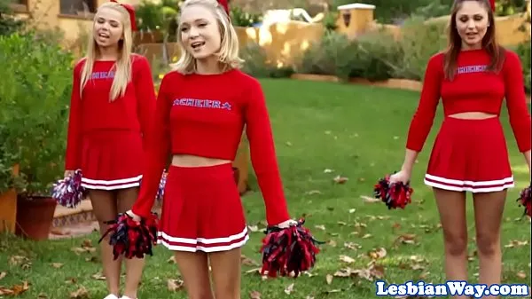 Films HD Les pom-pom girls à quatre amusement après pratique énergie