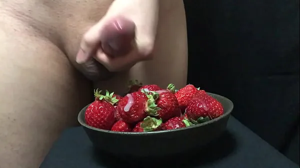 HD Cumshot on Strawberry energifilmer