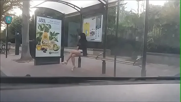 HD bitch at a bus stop energifilmer