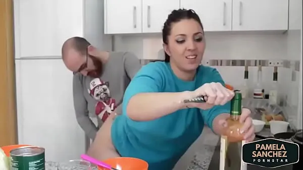 HD Fucking in the kitchen while cooking Pamela y Jesus more videos in kitchen energifilmer