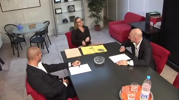 Ταινίες ενέργειας HD Sexy business girl ass fucked in office