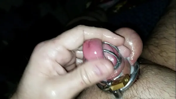 HD Jerking off in chastity cage energetické filmy