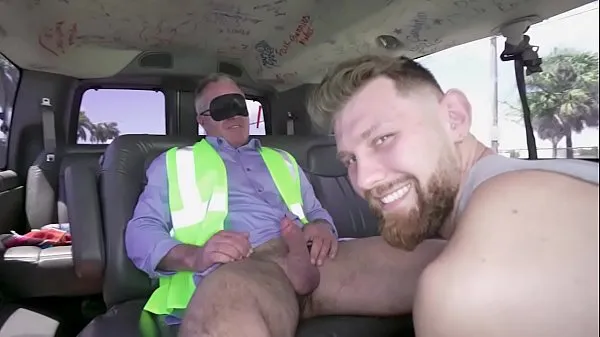 HD BAITBUS - Mature Straight Guy Goes Gay For Pay In A Van With Strangers Enerji Filmleri