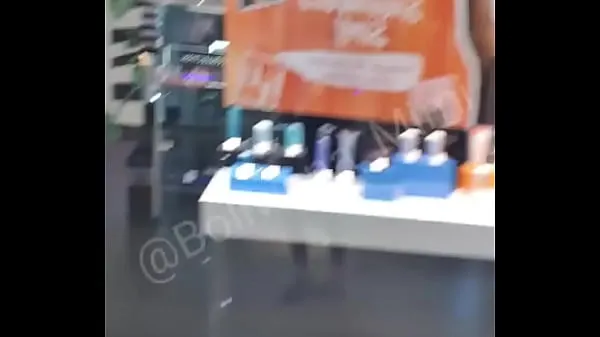 HD Sem calcinha no shopping fazendo squirt phim năng lượng