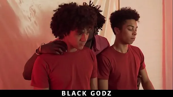 HD-BlackGodz - Derek Cline wird von einem schwarzen Gott barebackedEnergiefilme