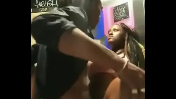HD Ebony couple quick in the club toilet energifilmer
