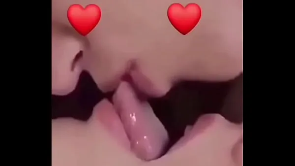 HD Follow me on Instagram ( ) for more videos. Hot couple kissing hard smooching Enerji Filmleri