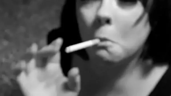 HD Chubby Mistress Tina Snua Chain Smokes 2 Lucky Strike Cigarettes - Smoking Fetish energiefilms