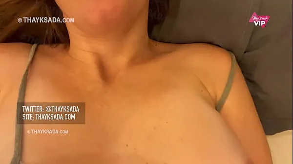 HD Hot wife alone in bed enjoying energifilm