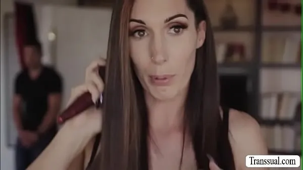 एचडी Stepson bangs the ass of her trans stepmom ऊर्जा फिल्में