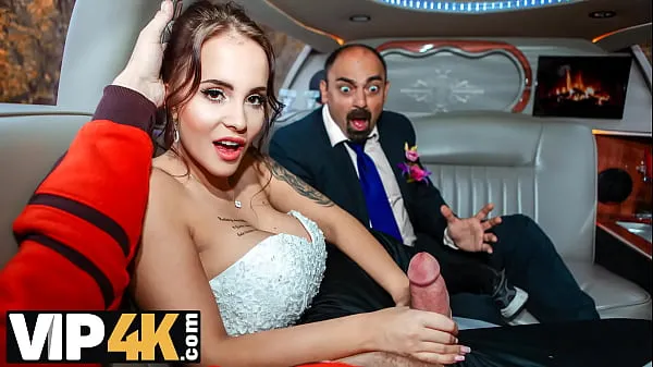 HD VIP4K. Random passerby scores luxurious bride in the wedding limo energy Movies