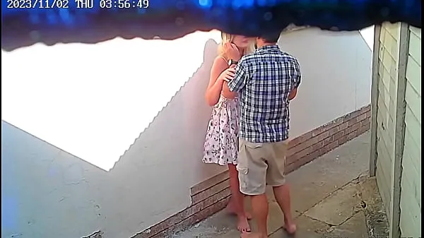 HD Cctv camera caught couple fucking outside public restaurant 에너지 영화