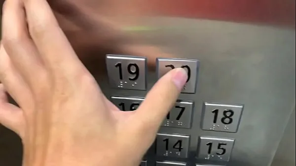 أفلام الطاقة عالية الدقة Sex in public, in the elevator with a stranger and they catch us