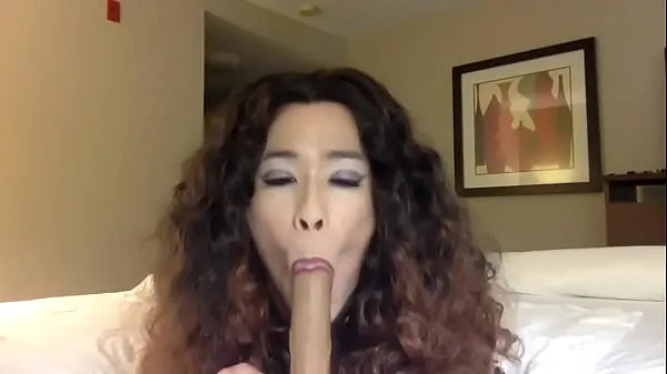 HD Nasty Asian Crossdresser Dildo Blowjob energiájú filmek